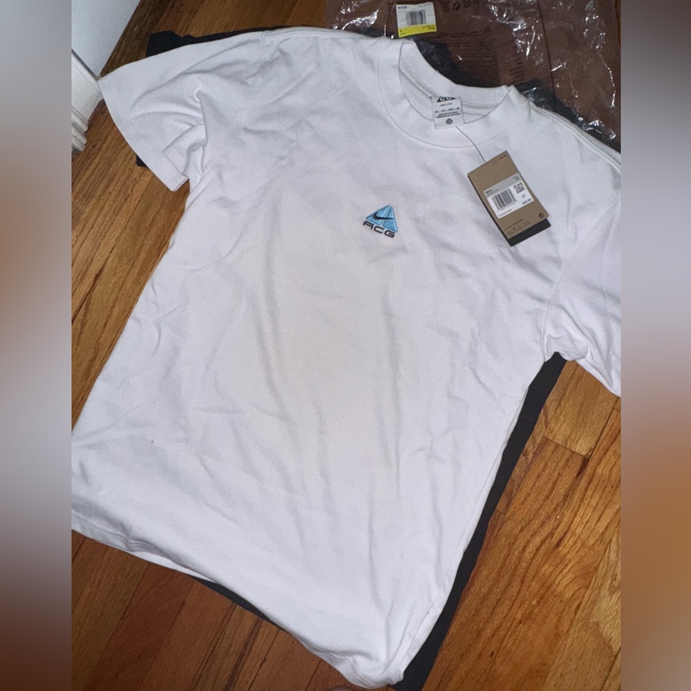 NIKE ACG LUNGS TSHIRT (LOT of 2) BLACK / WHITE  - XS NWT - DQ1815-011